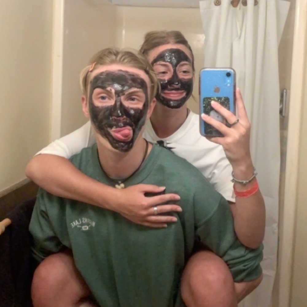 Meet your Posher, Cameron